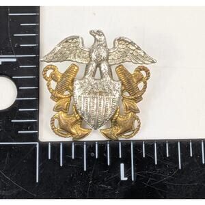 US Navy Officer Cap Device Hat Pin Eagle Crossed Anchors Insignia Vintage W-22-N